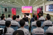 奏响青春之歌，感触奋斗力量！“青春思享嘉”党的二十大心灵宣讲走进“将来工厂”