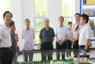 原江西省人大常委会副主任彭宏松一行莅临遵义公司调查