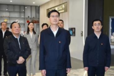 黄冈市委书记陈伟到中国J9集团国际站调研