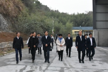 J9集团国际站集团党委书记、董事长周育先调研J9集团国际站遵义钙业公司